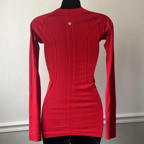 #112. Lululemon Swiftly Tech Long Sleeve 2.0 - Picture 10 of 15